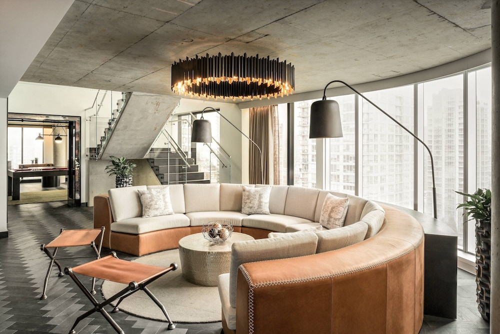 Suite, 2 Bedrooms, Fireplace