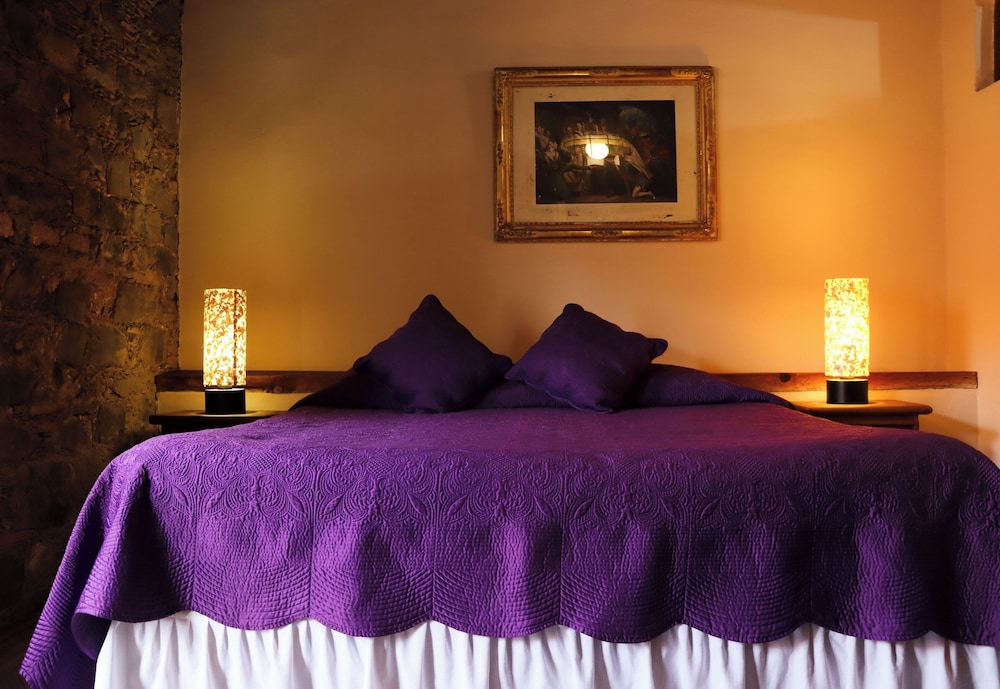 King Suite with balcony, 1 King bed, No smoking XI photo 3