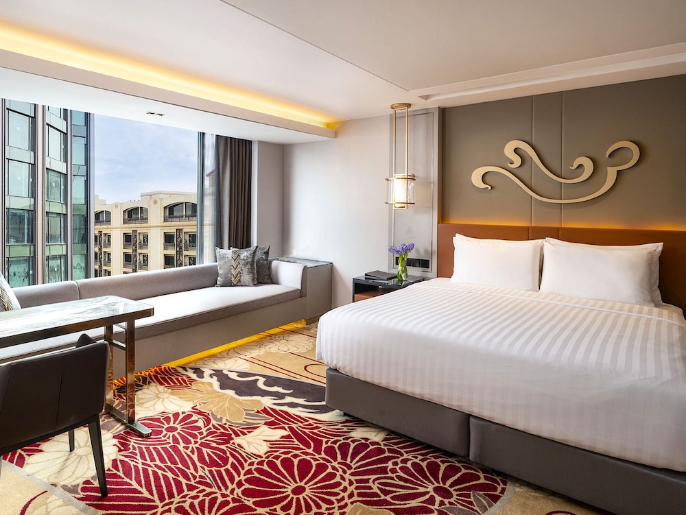Premier King Bed Premier King Bed