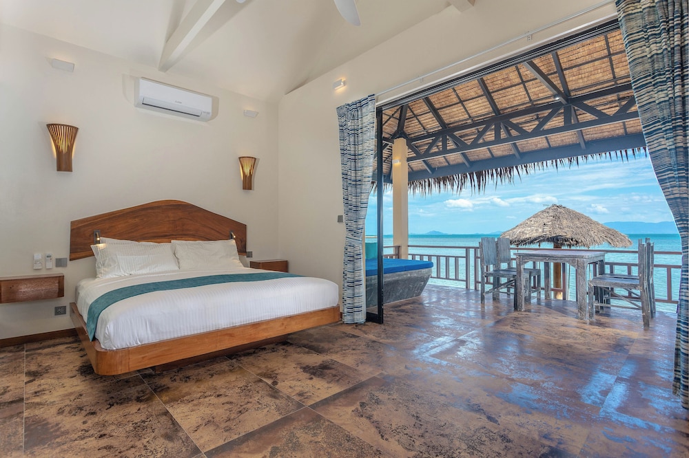 Beachfront 1 bedroom Villa - Photo 20