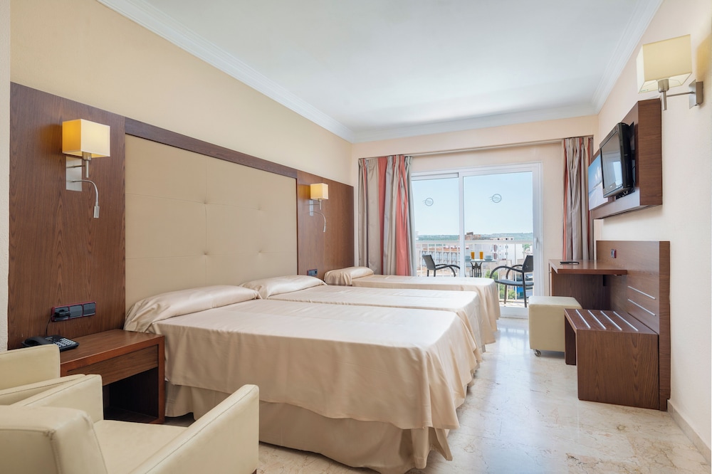 Triple Room, Balcony, Mountain View photo 3