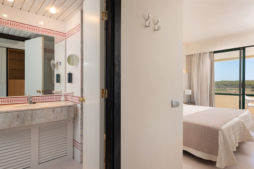 Double Room, Balcony - Photo 8