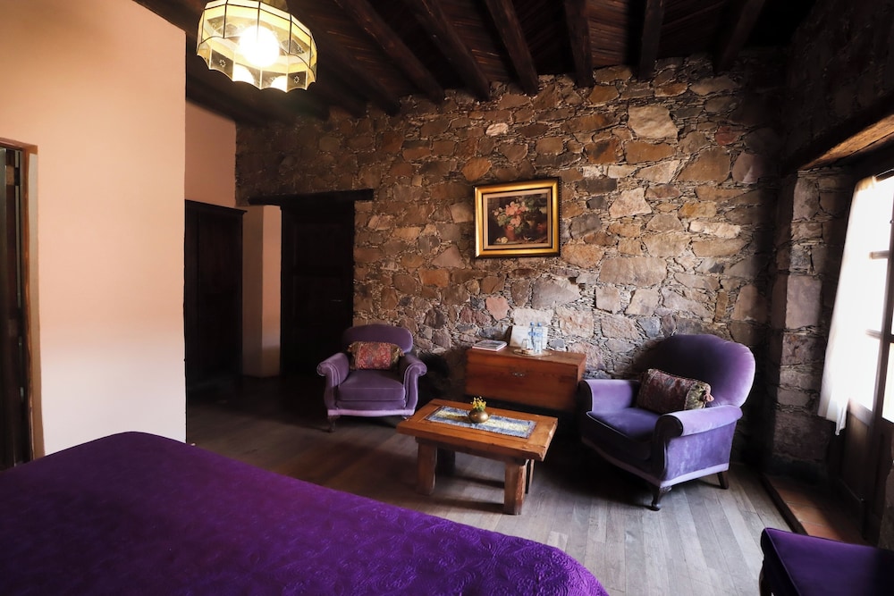 King Suite with balcony, 1 King bed, No smoking XI photo 2
