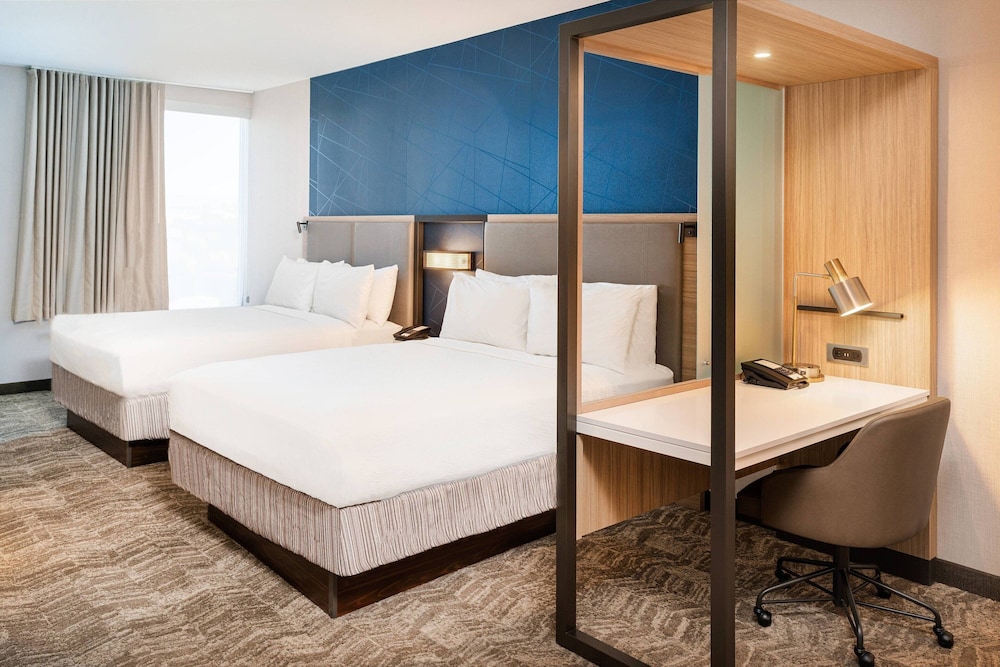 Suite, Multiple Beds - Photo 2