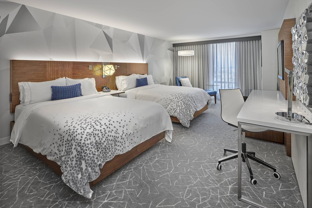 Room, 2 Queen Beds (Extended) photo 1