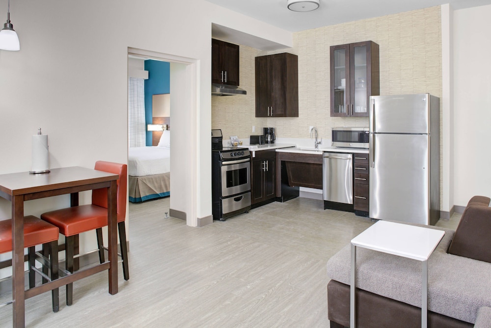 Suite, 1 Bedroom photo 2