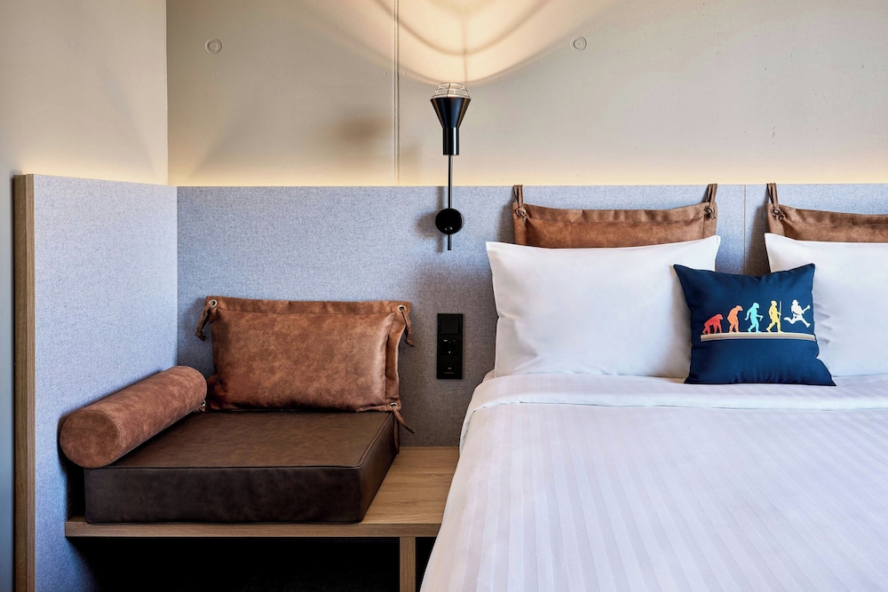 Standard Room, 1 Queen Bed