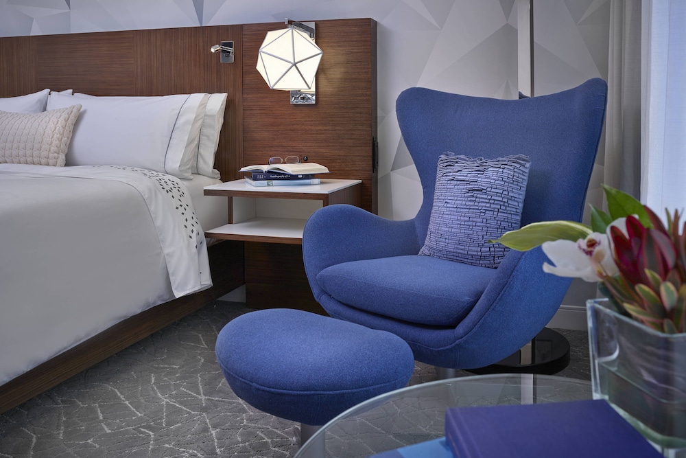 Club Room, 1 King Bed (Club Level) photo 2