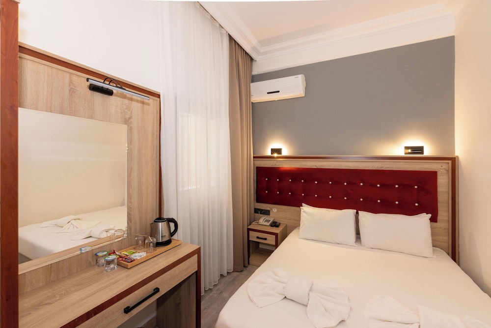 Economy Double Room photo 1