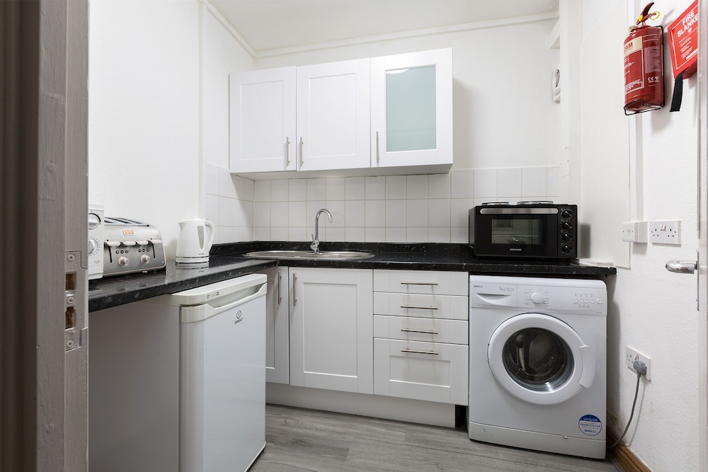 Superior Triple Room, Private Bathroom (Triple Studio) photo 3
