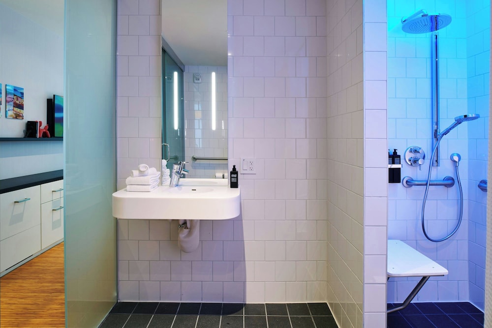 Room, 1 King Bed (Mobility Accessible, Roll-In Shower)