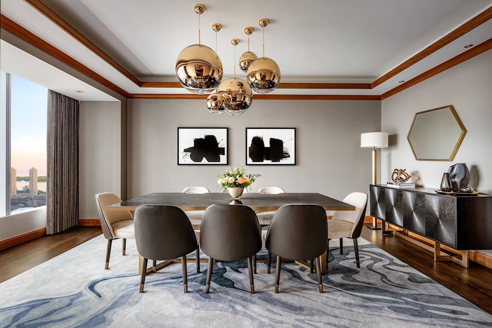 The Ritz-Carlton Presidential Suite