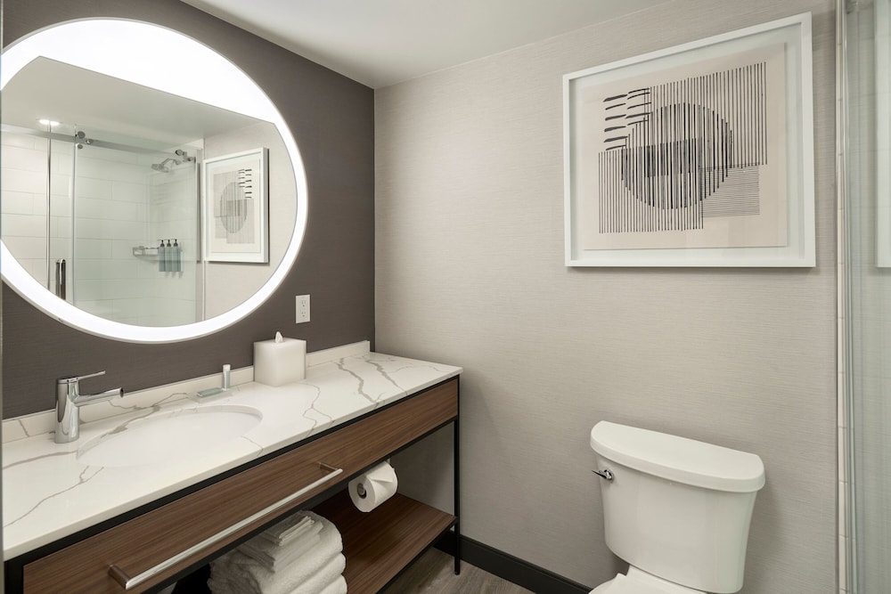 Executive Room, 1 King Bed photo 2
