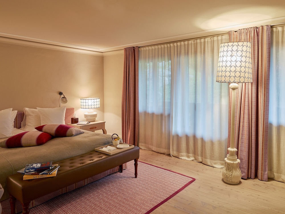 Room (Chic) - Photo 2
