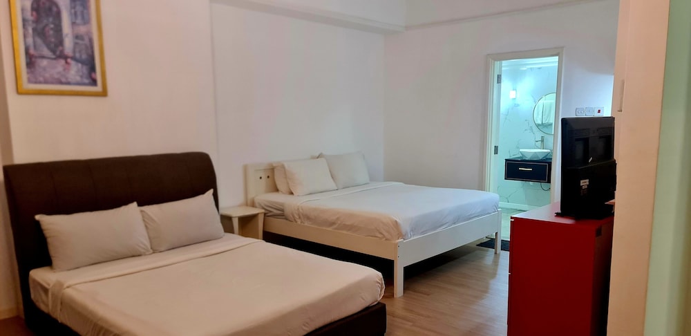 Junior Twin Room