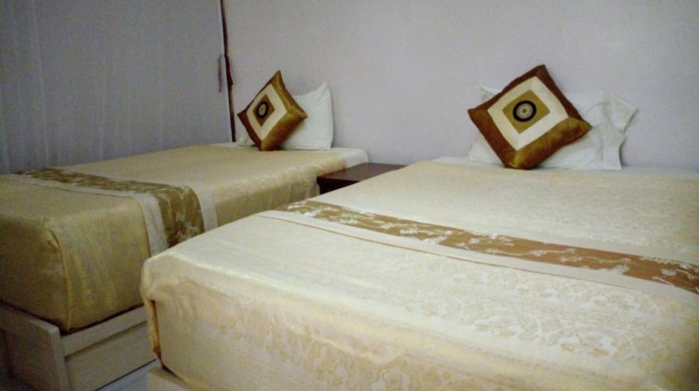 Deluxe Double Or Twin Room photo 3