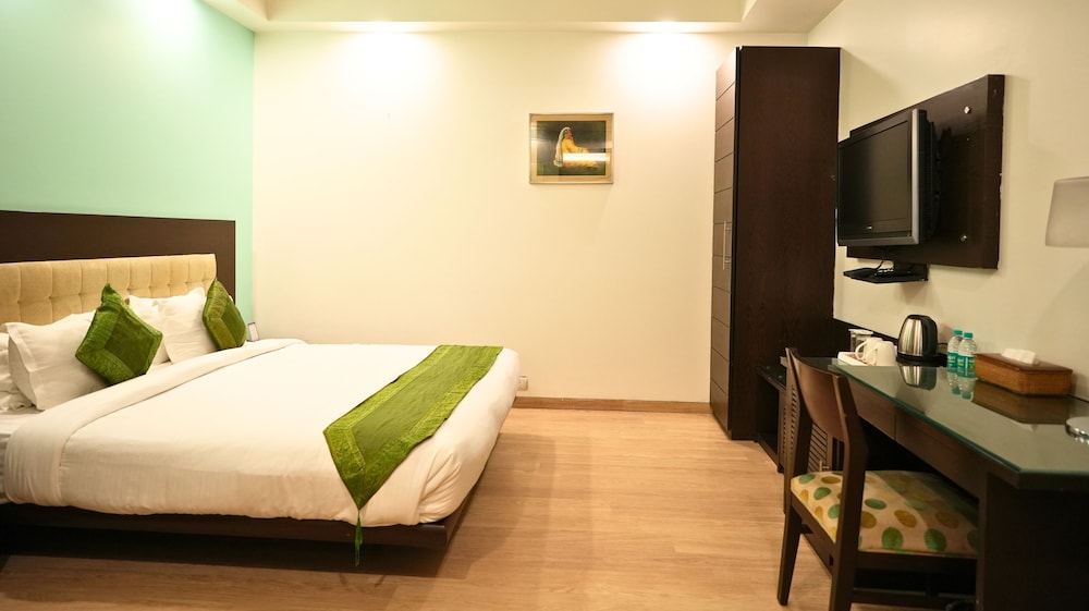Economy Room - Photo 5