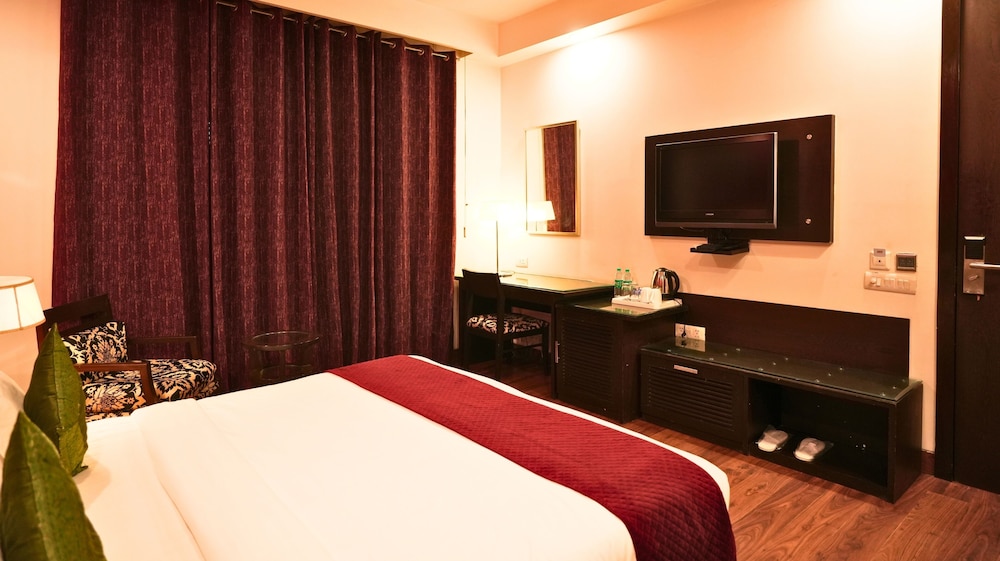 Economy Room - Photo 13