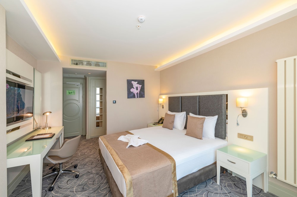 Standard Double or Twin Room - Photo 4
