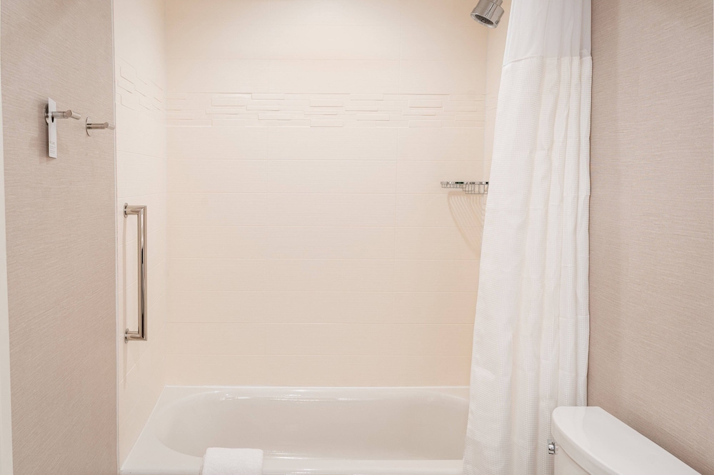 Suite, Multiple Beds, City View - Photo 6