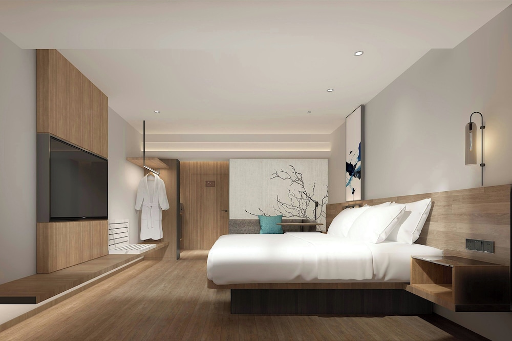 Standard Room, 1 King Bed
