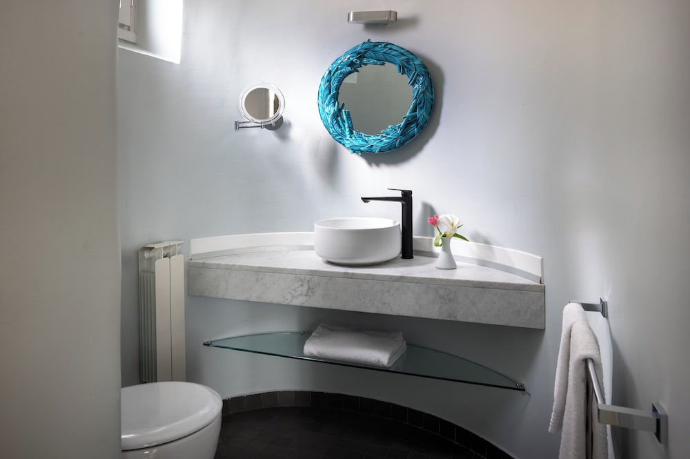 NINE SUITE - Photo 5