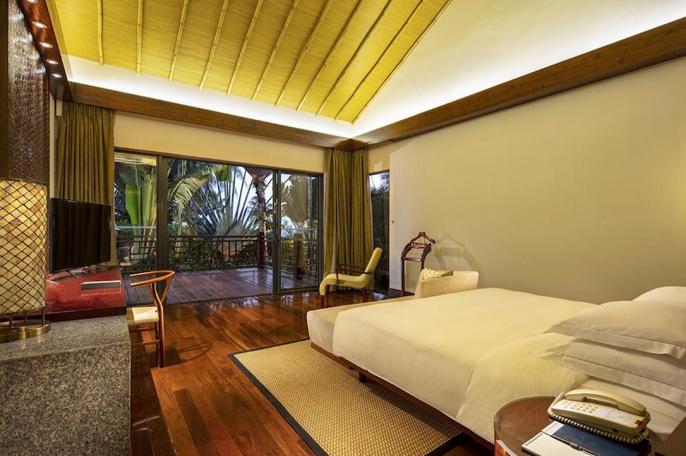 2 Bedroom Ocean View Pool Villa