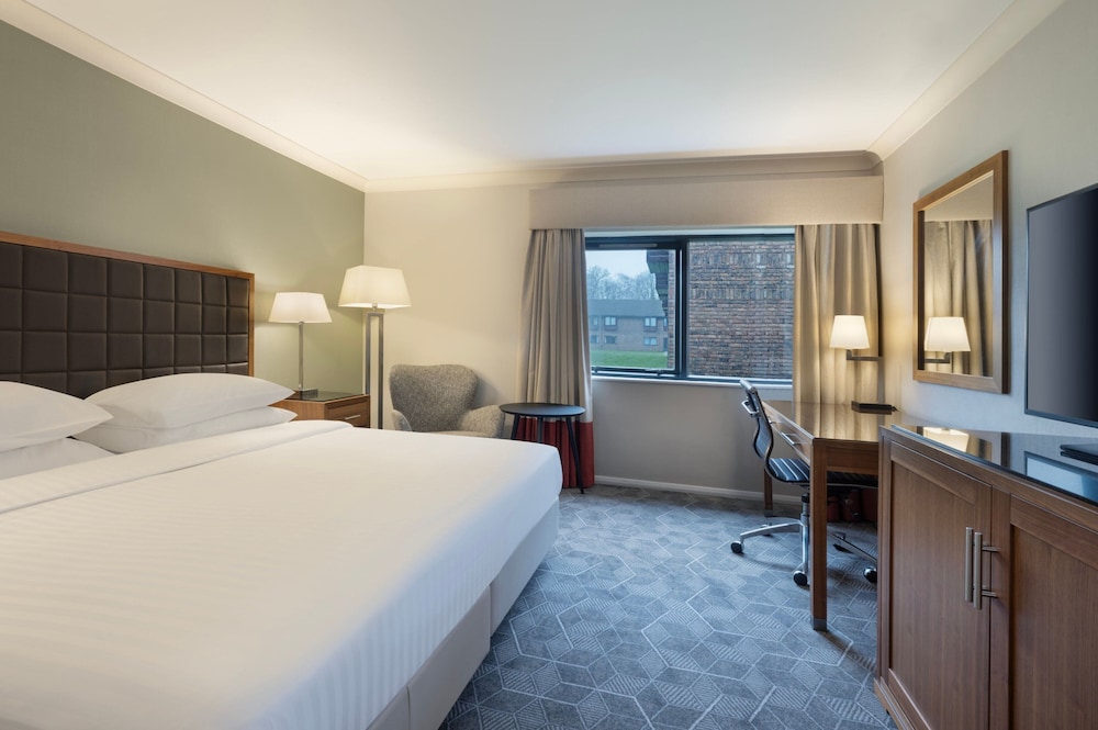 Premium Room, 1 King Bed - Photo 2