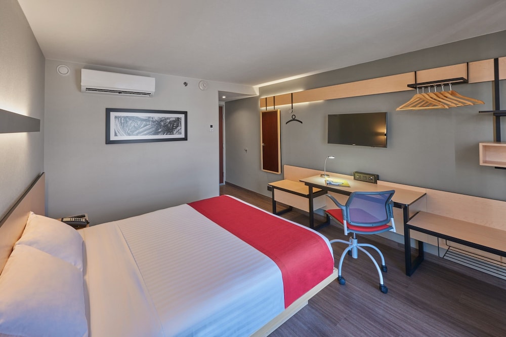 Room, 1 Queen Bed - Photo 2