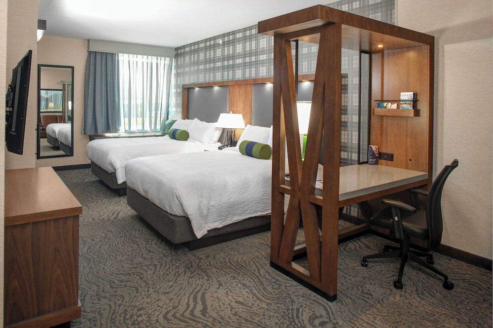 Suite, Multiple Beds