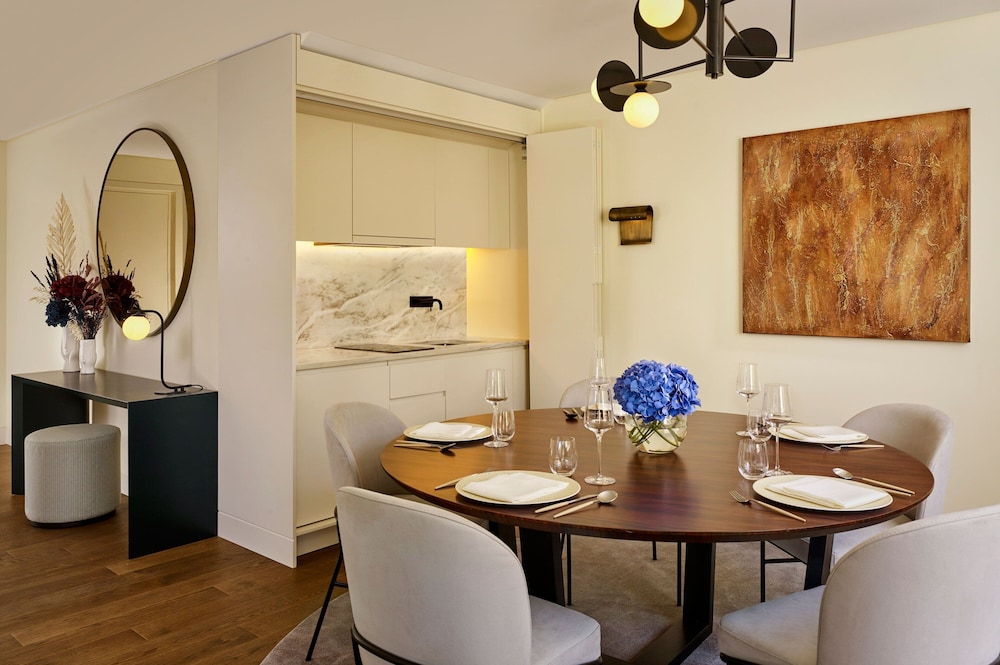 One Bedroom Studio Suite with Terrace (Non Smoking)