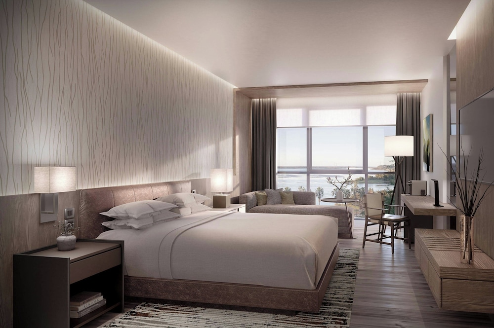 Superior Room, 1 King Bed, City View