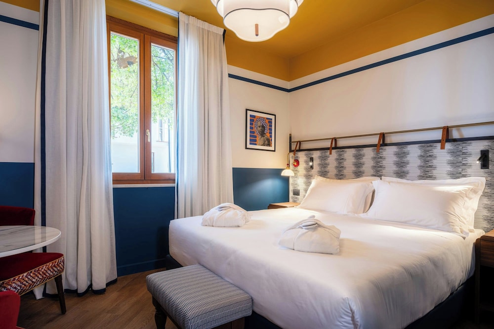 Junior Room, 1 King Bed with Sofa bed