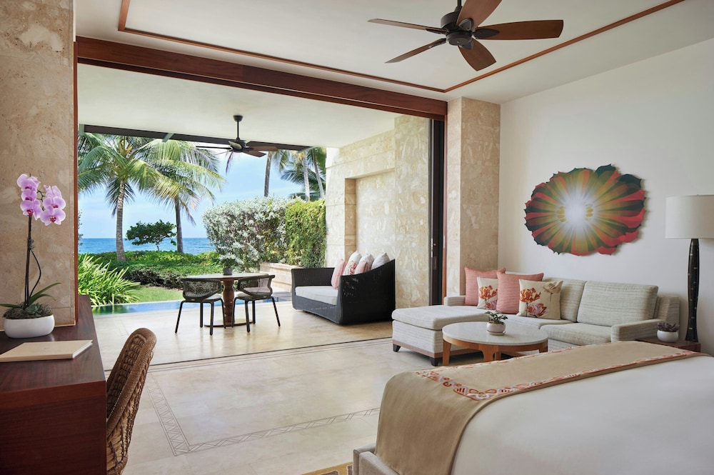 West Beach Guest Room with One King Bed and Sofa Bed (Non Smoking)
