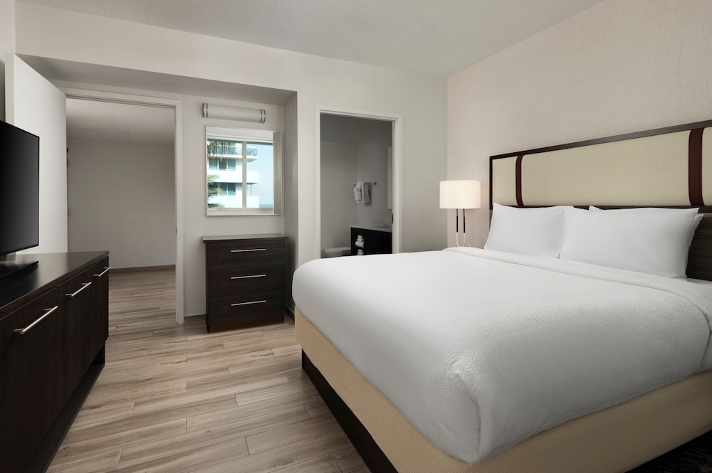 Suite, 1 Bedroom (Mobility Accessible, Tub)