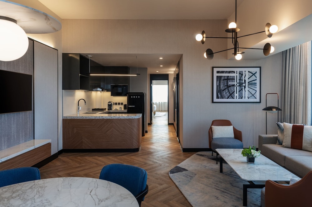 Club Suite, 1 Bedroom photo 3