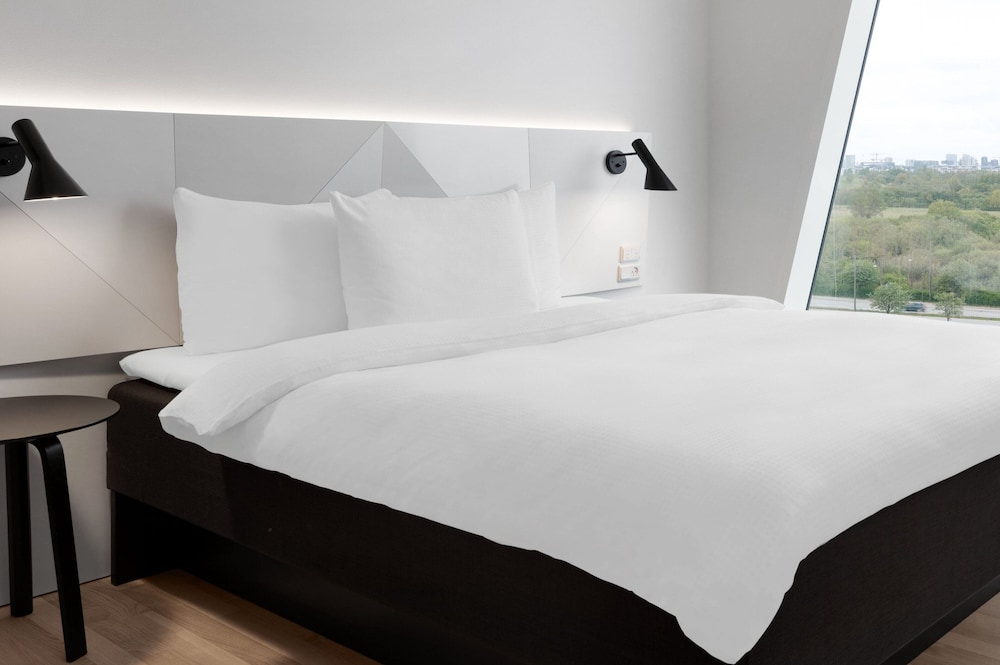 Deluxe Room, 1 Queen Bed
