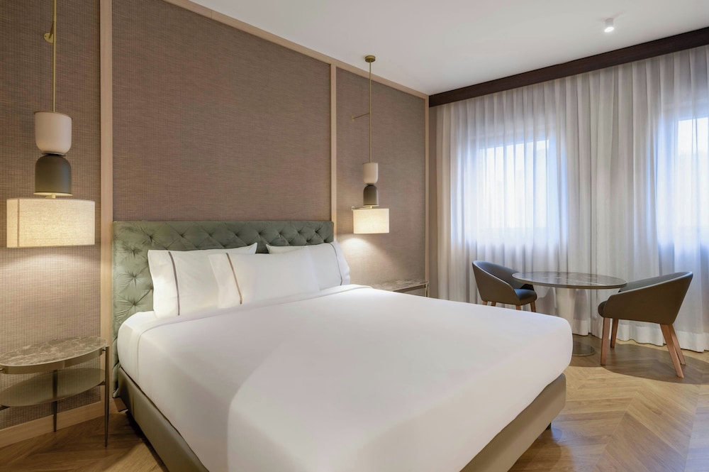Standard Room, 1 Queen Bed