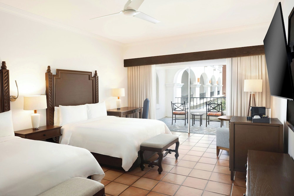 Room, 2 Queen Beds, Ocean View (Balcony)