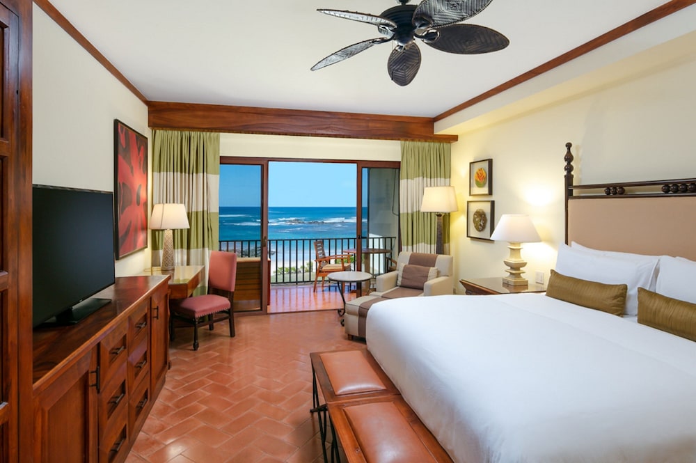 Suite, 1 Bedroom, Balcony - Photo 1