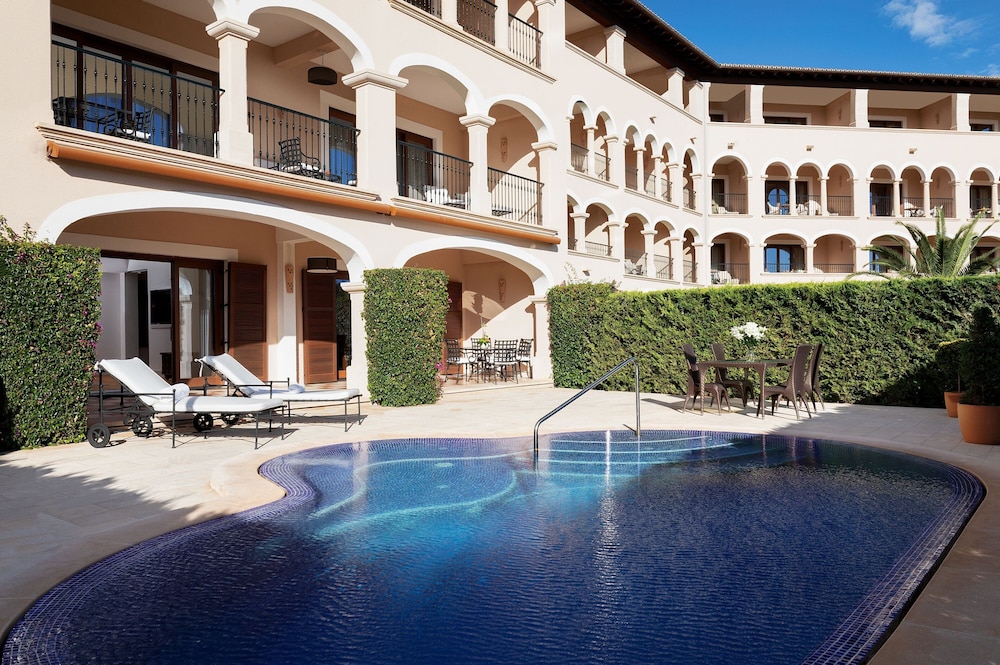 St. Regis 1 Bedroom Residence Suite with Private Pool, 1 King Bed