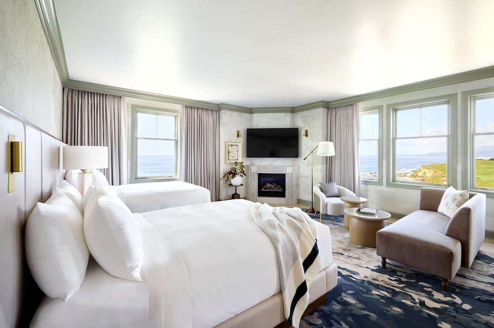 Ritz-Carlton 3-Bedroom, Club Access - Photo 8