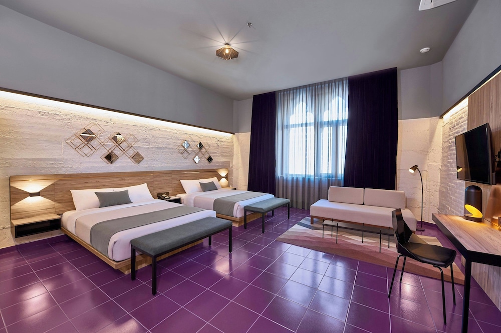 Suite, 2 Queen Beds