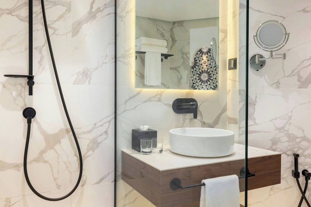 Premium Room, 1 King Bed