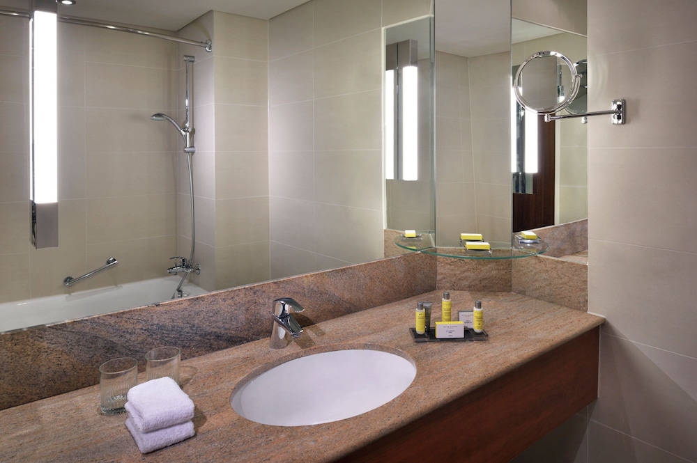 Family Suite, 1 Bedroom thumbnail 6