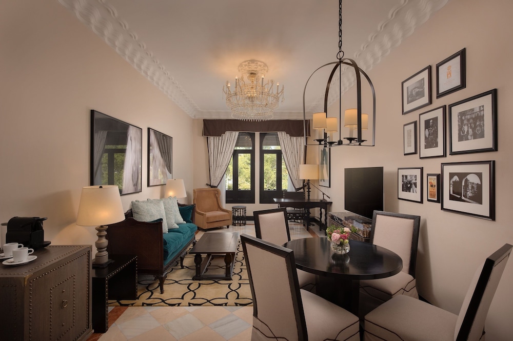 Premium Suite, 1 Bedroom thumbnail 6