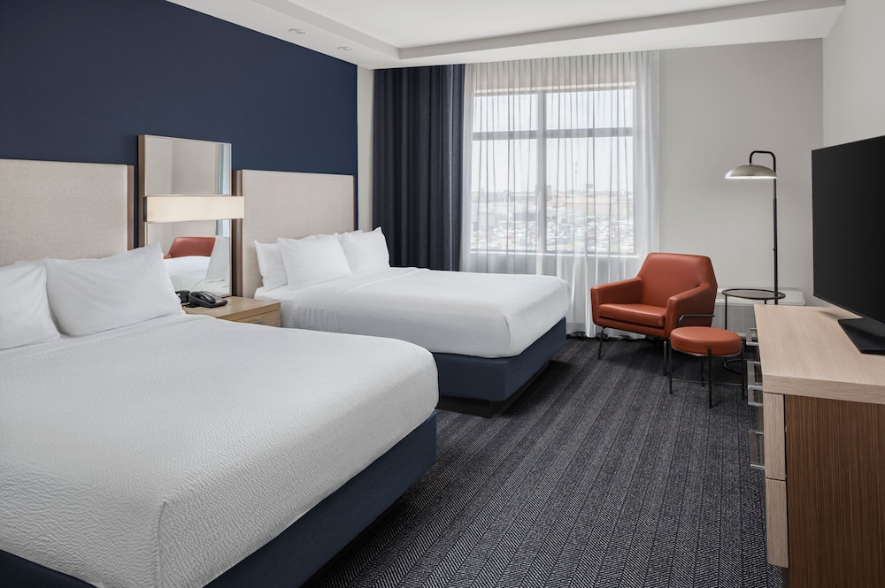 Suite, 1 Bedroom photo 2