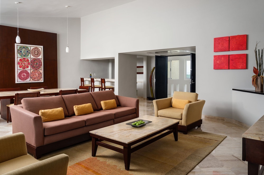 Suite, 1 Bedroom, Ocean View - Photo 5