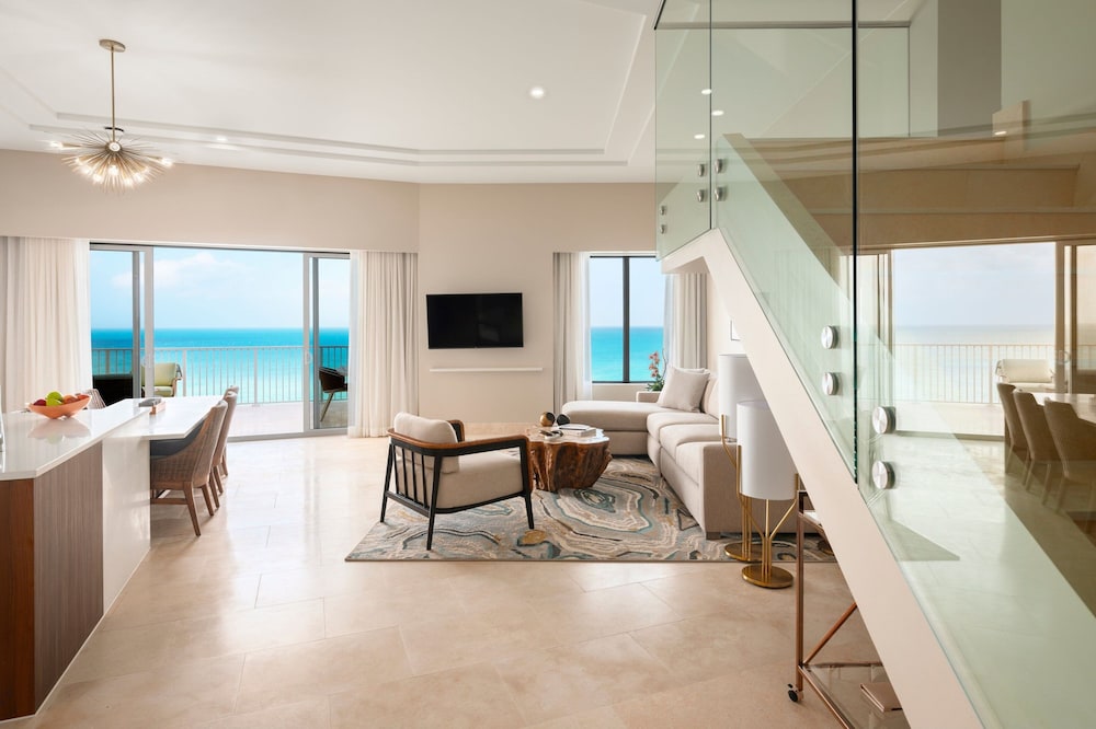 3 Bedroom, Penthouse, Oceanfront, Jobson's Cove, Balcony, Pool