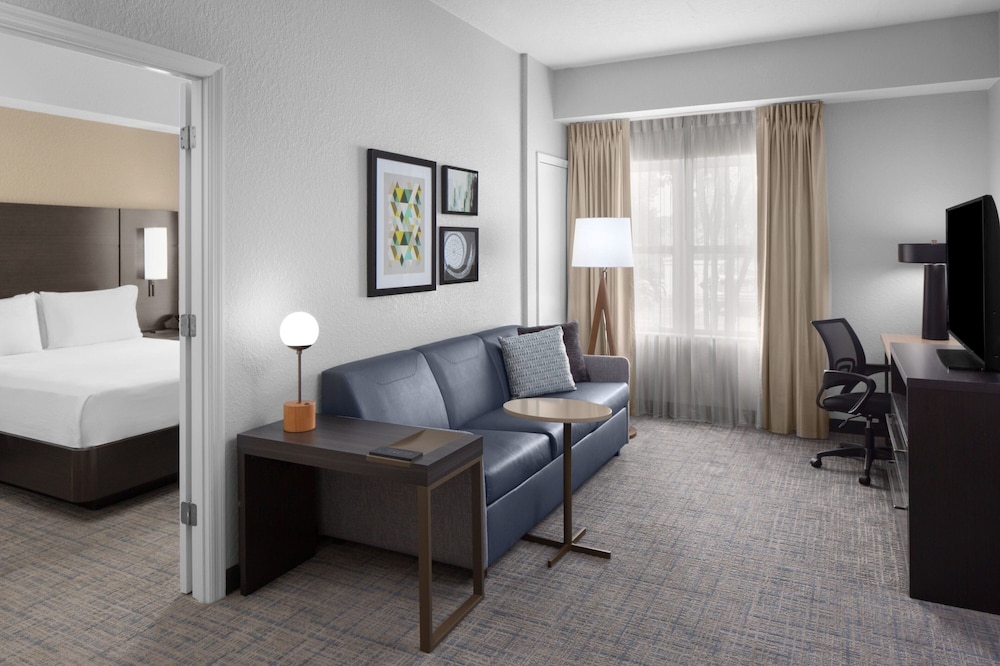 Suite, 1 Double Bed photo 2